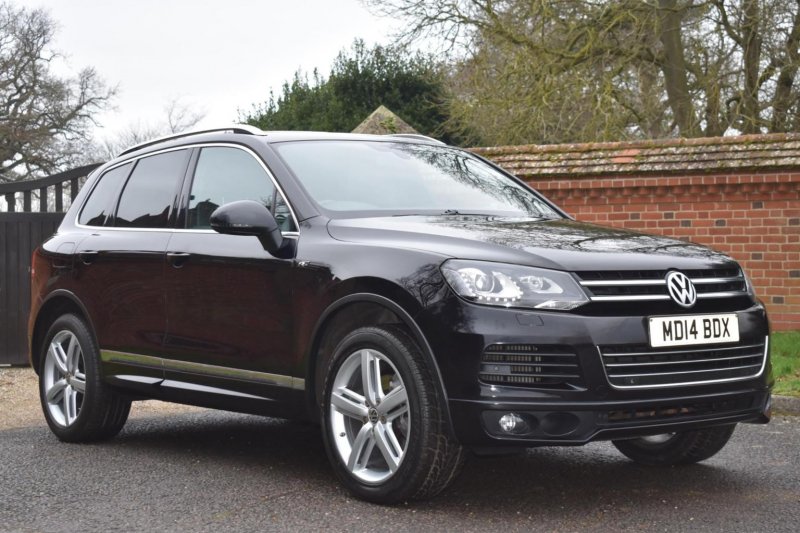 VOLKSWAGEN TOUAREG