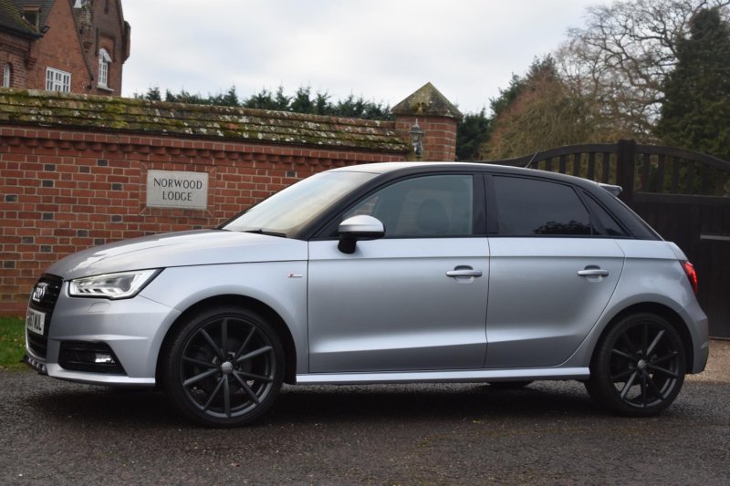 AUDI A1