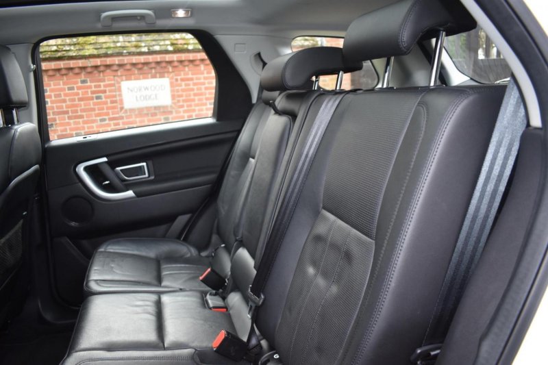 LAND ROVER DISCOVERY SPORT