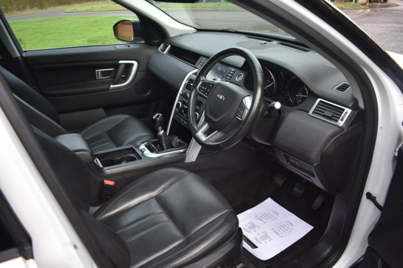 LAND ROVER DISCOVERY SPORT