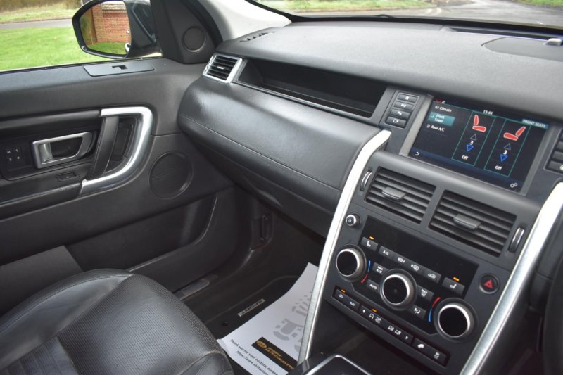 LAND ROVER DISCOVERY SPORT