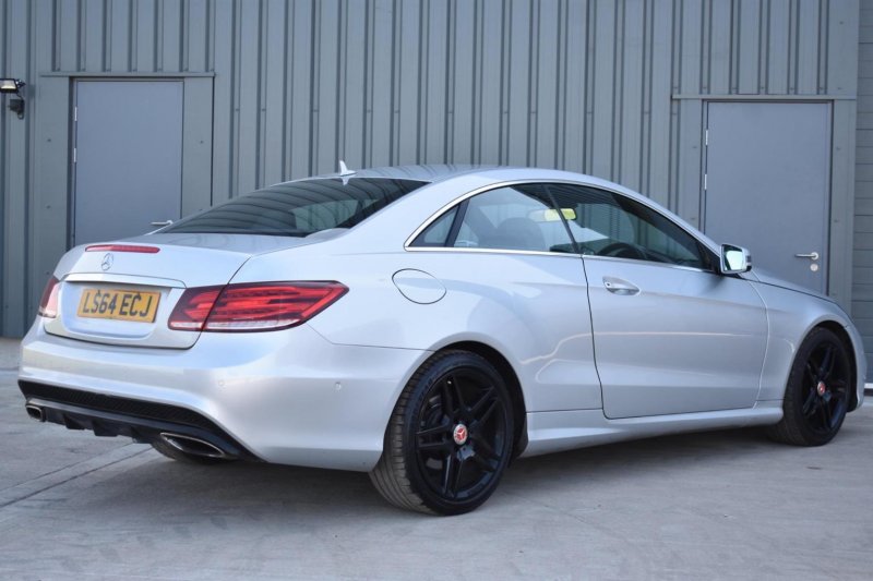 MERCEDES-BENZ E CLASS