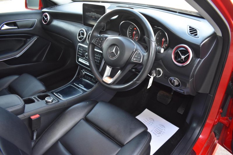 MERCEDES-BENZ A CLASS